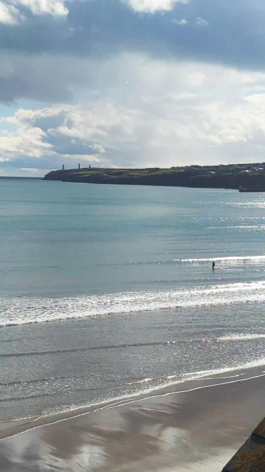 Ultimate Beachfront Apartments, Sea Views In *