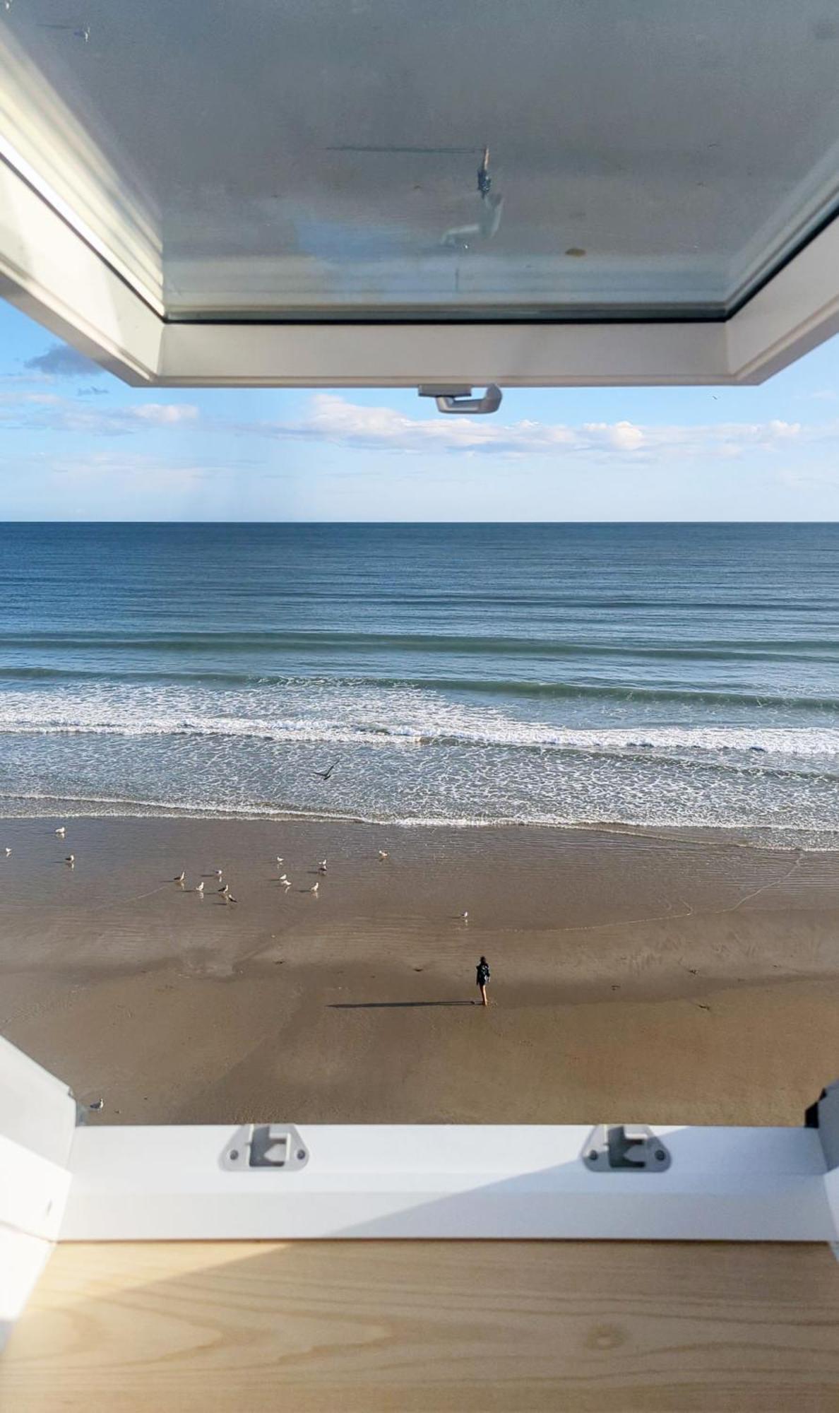 Ultimate Beachfront Apartments, Sea Views In